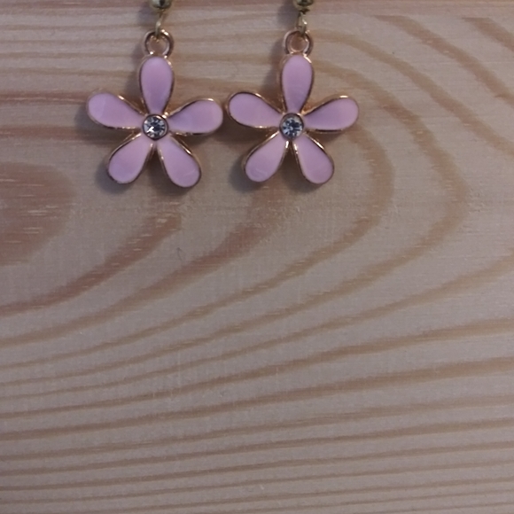 Flower Earring Set - Picture 3 of 7